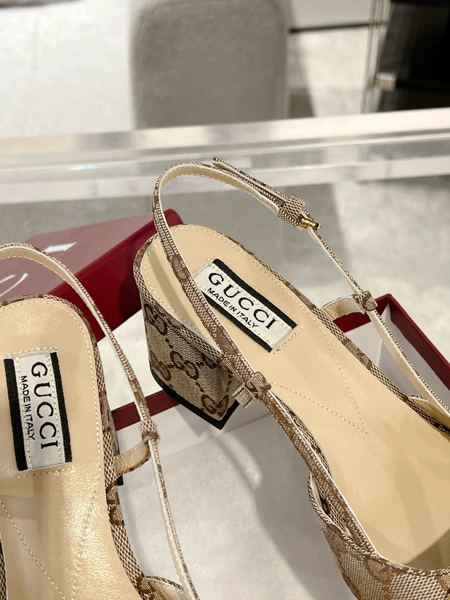 Gucc 25fw slingback chunky heels