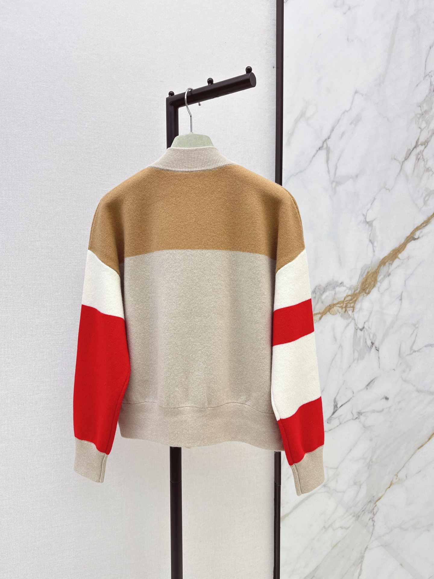 Her 26fw knit jacket