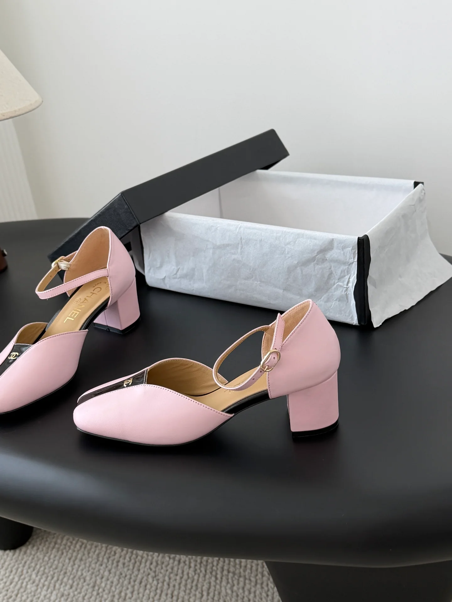 Chan 26ss chunky heels