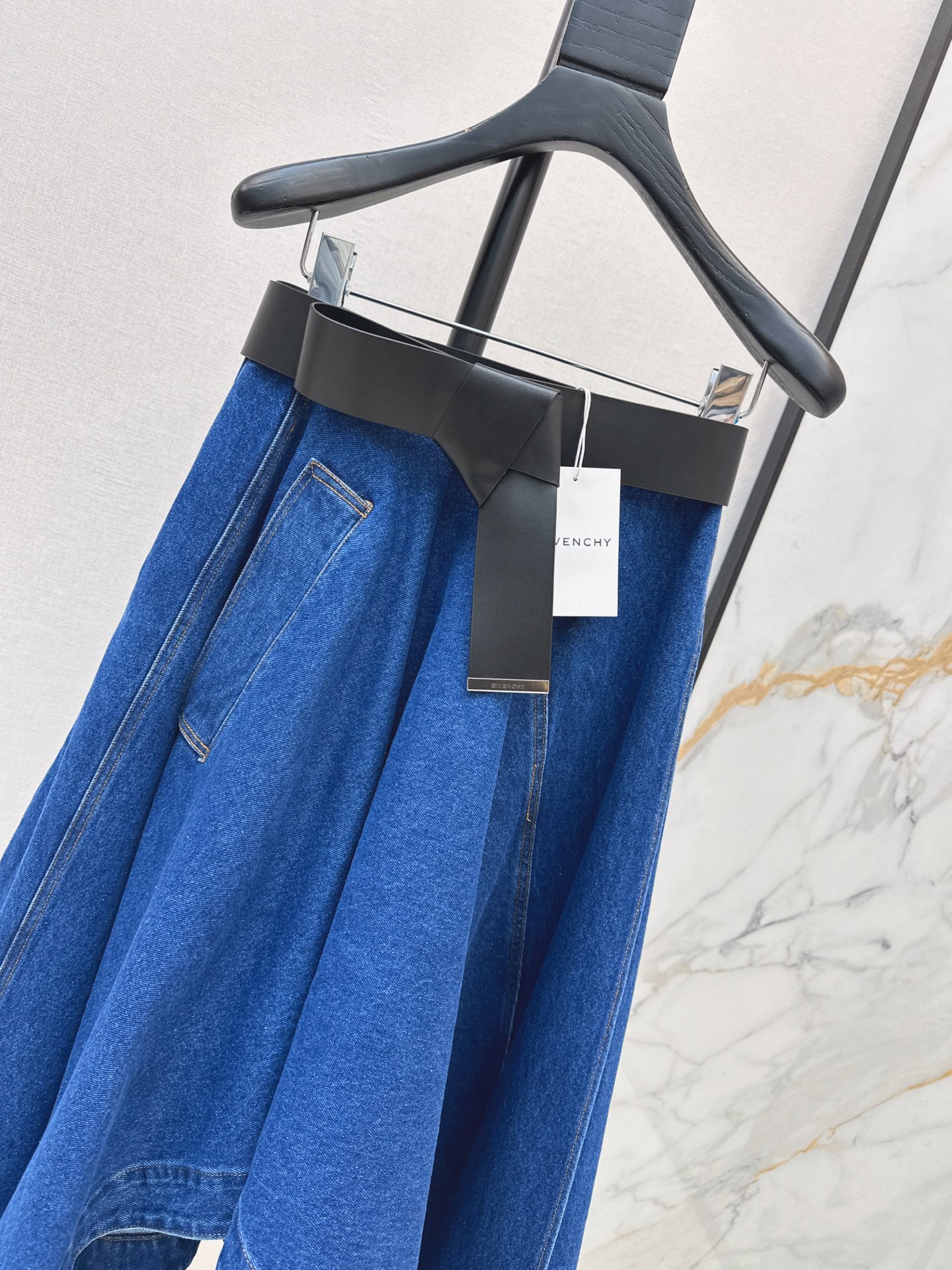 Giv 26fw asymmetric denim skirt