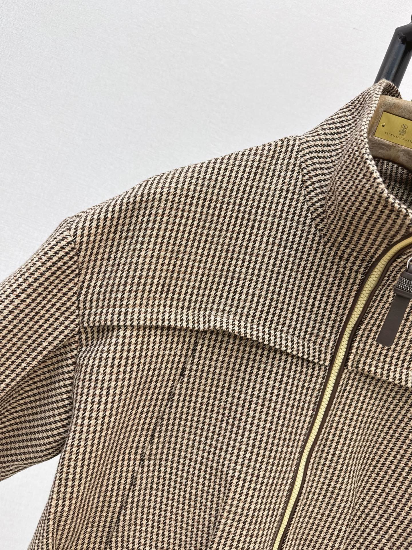 Brun 26fw houndstooth jacket