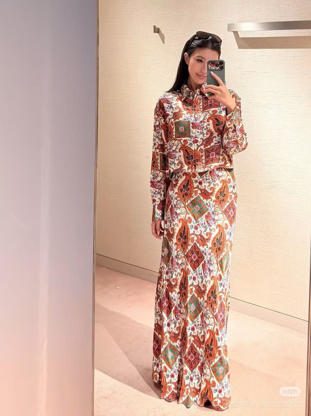 Loui 26fw cropped print shirt