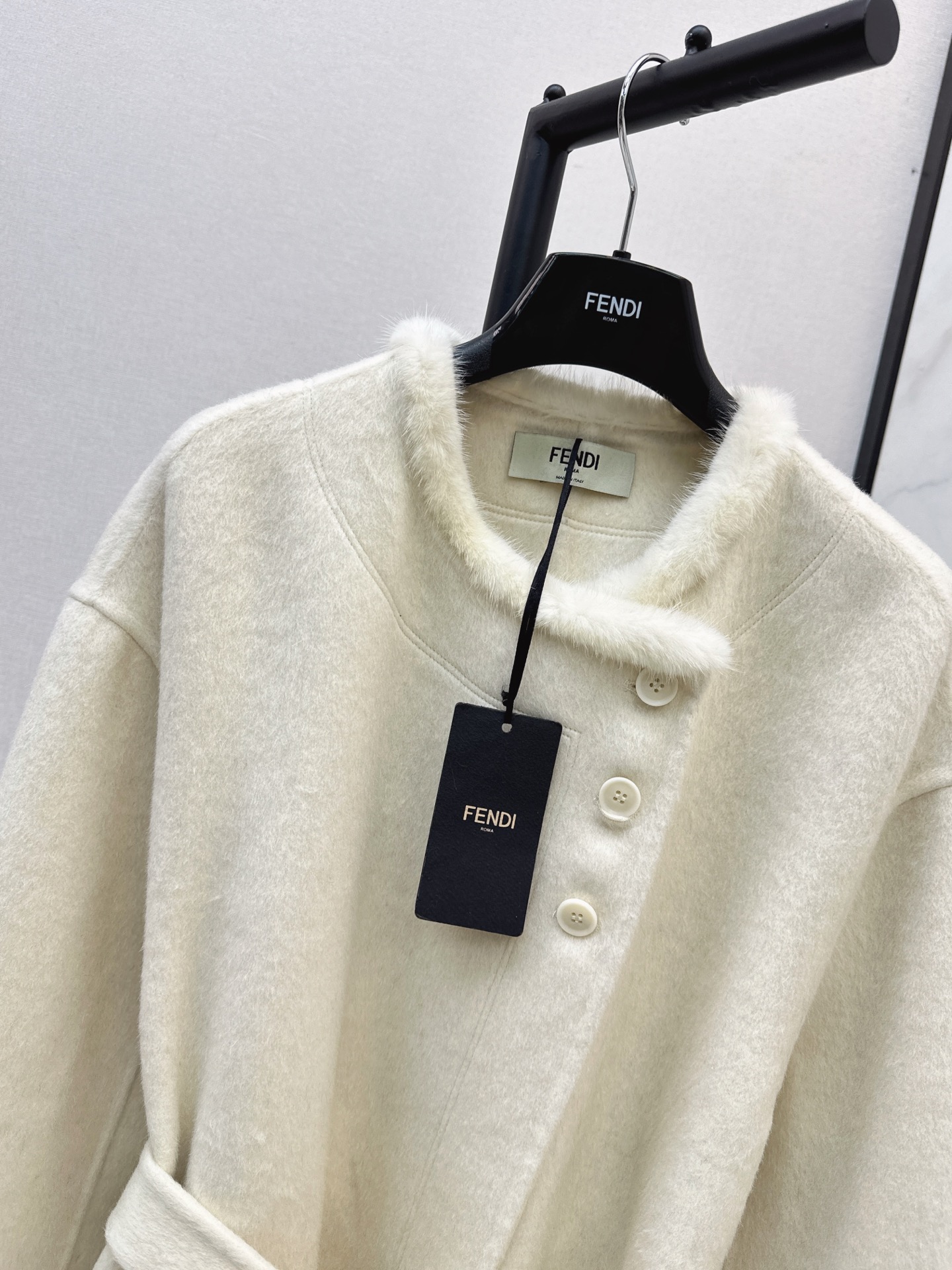 Fen 26fw fur-trim cropped belted overcoats