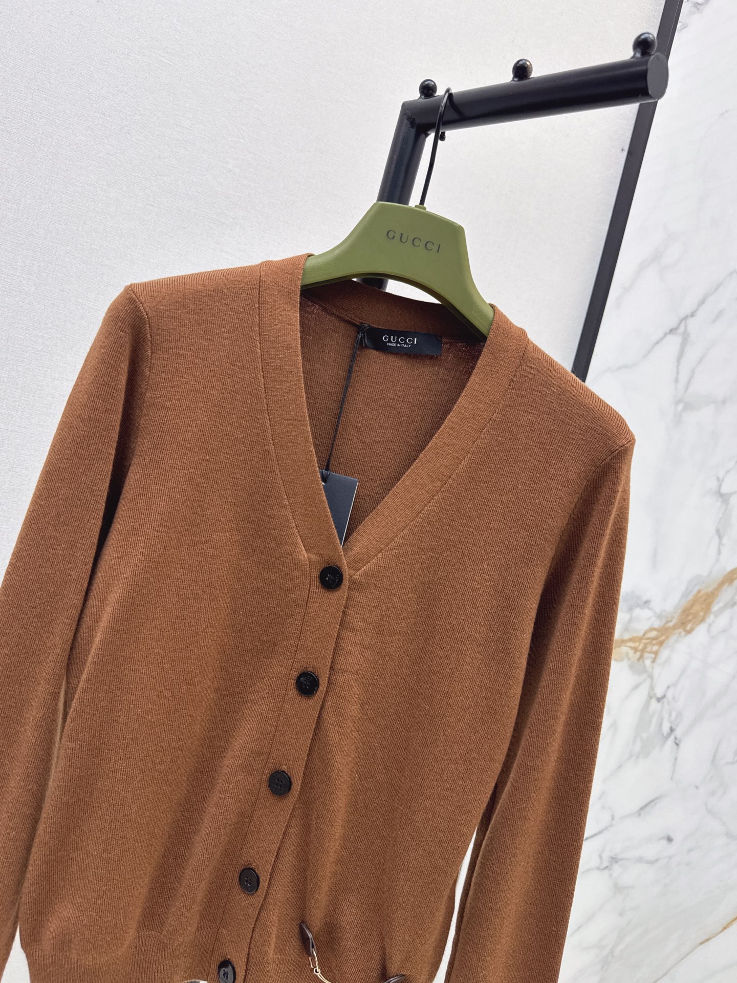 Guc 26fw knit cardigan