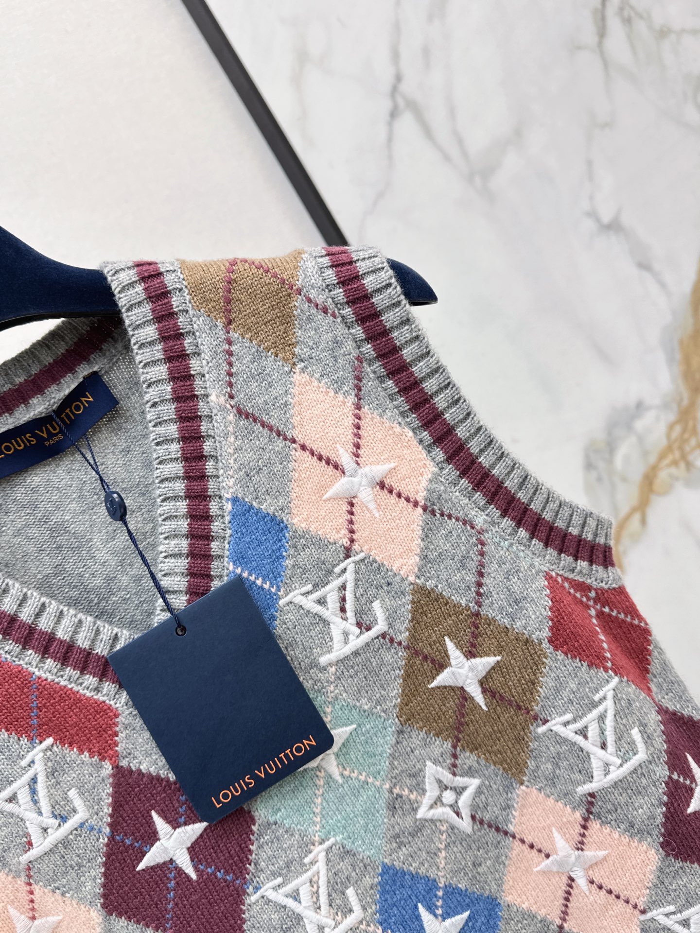 Loui 26fw jacquard knit vest