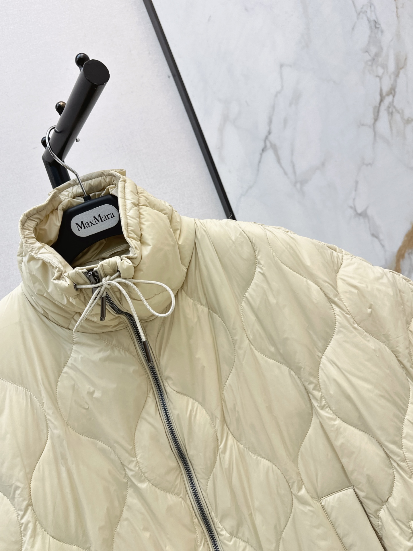 Max 26fw down vest jacket