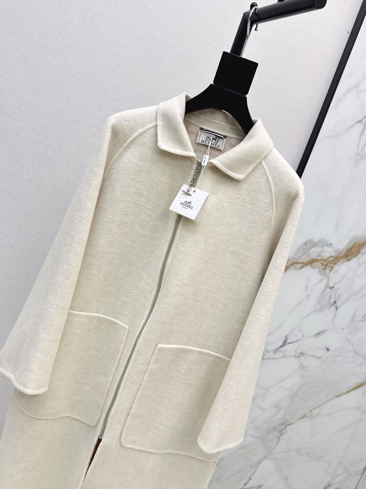 Her 26fw cashmere zip-up overcoats