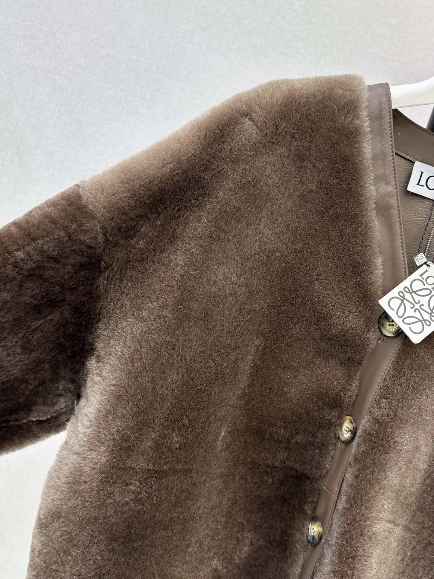 Loe 26fw fur jacket