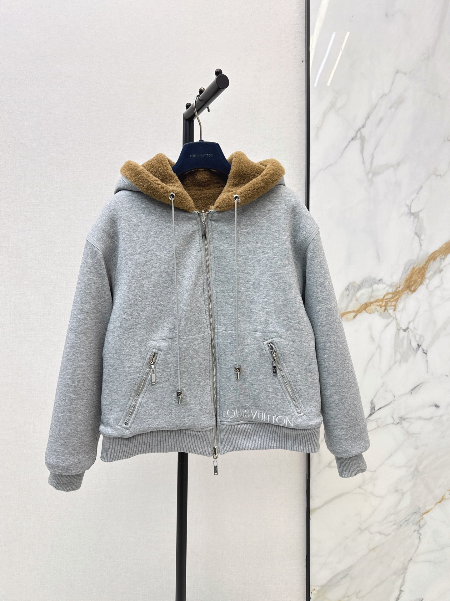 Loui 26fw reversible hooded jacket