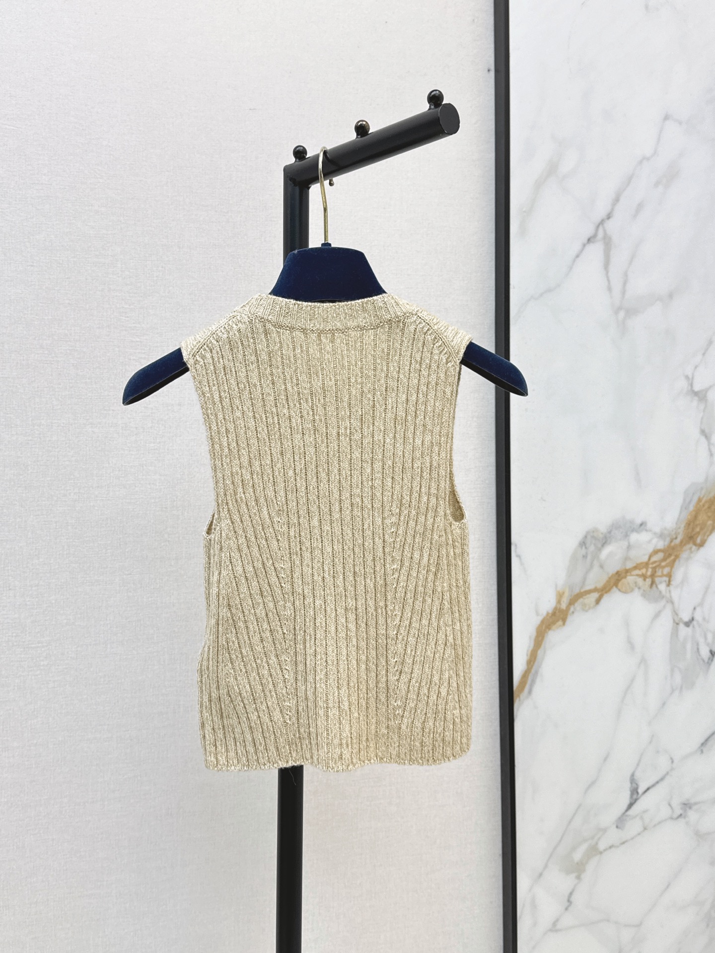 Loui 26fw knit vest