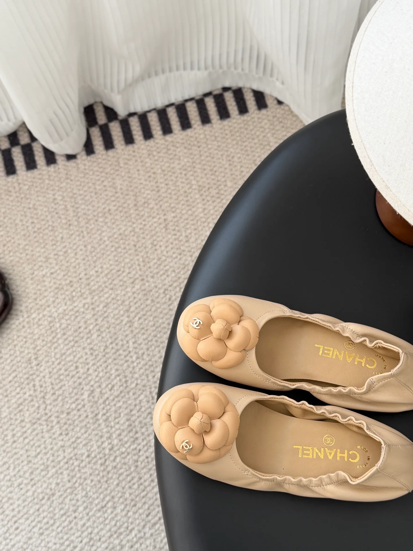 Chan 26K camellia flats