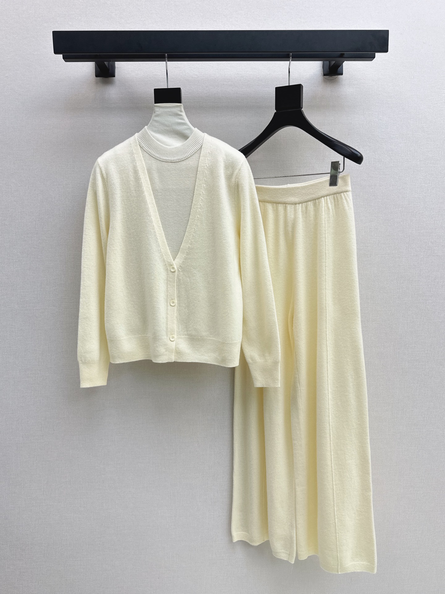 Brun 26fw knit vest cardigan pants sets