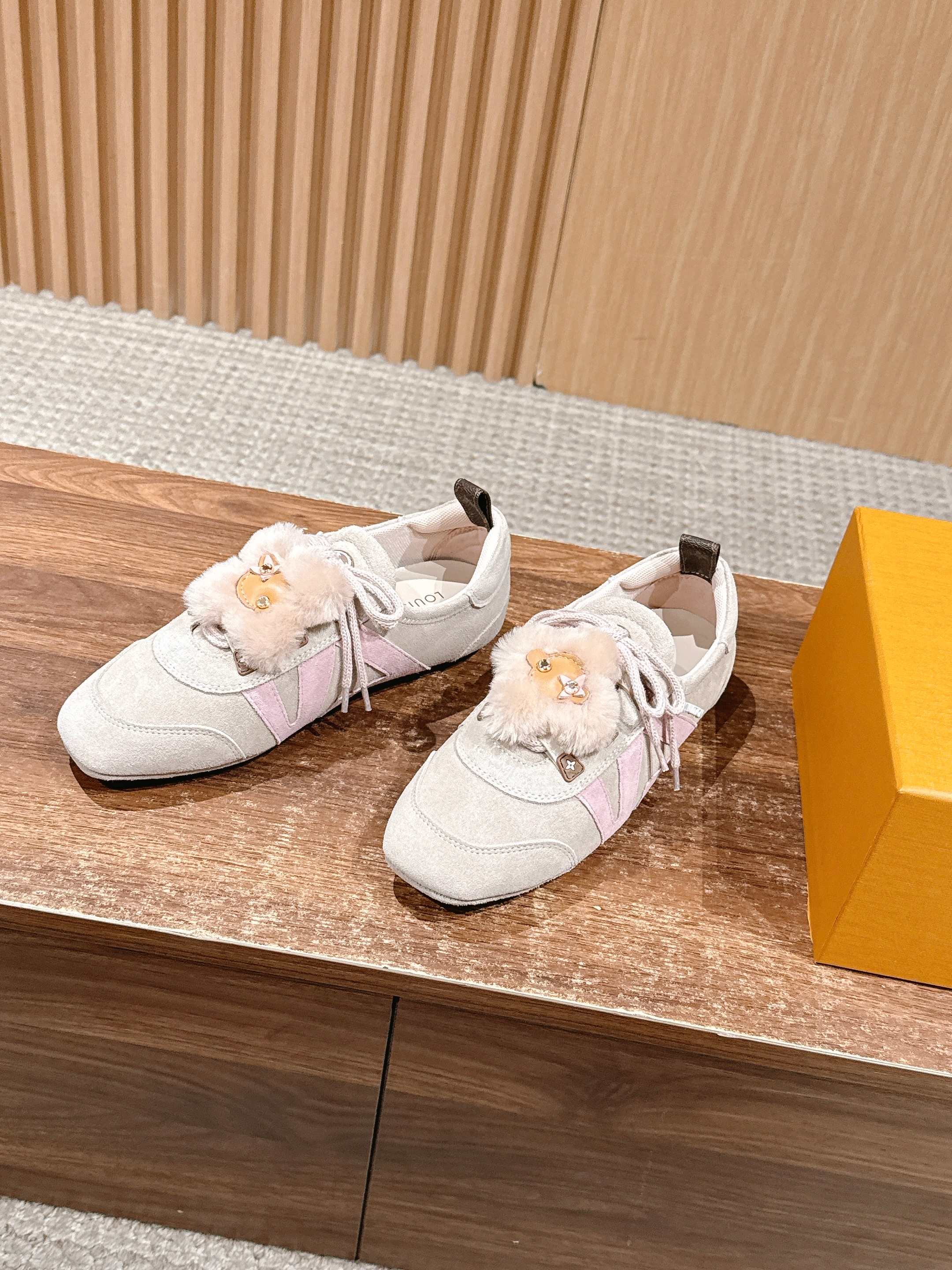 Loui 25fw sneaker