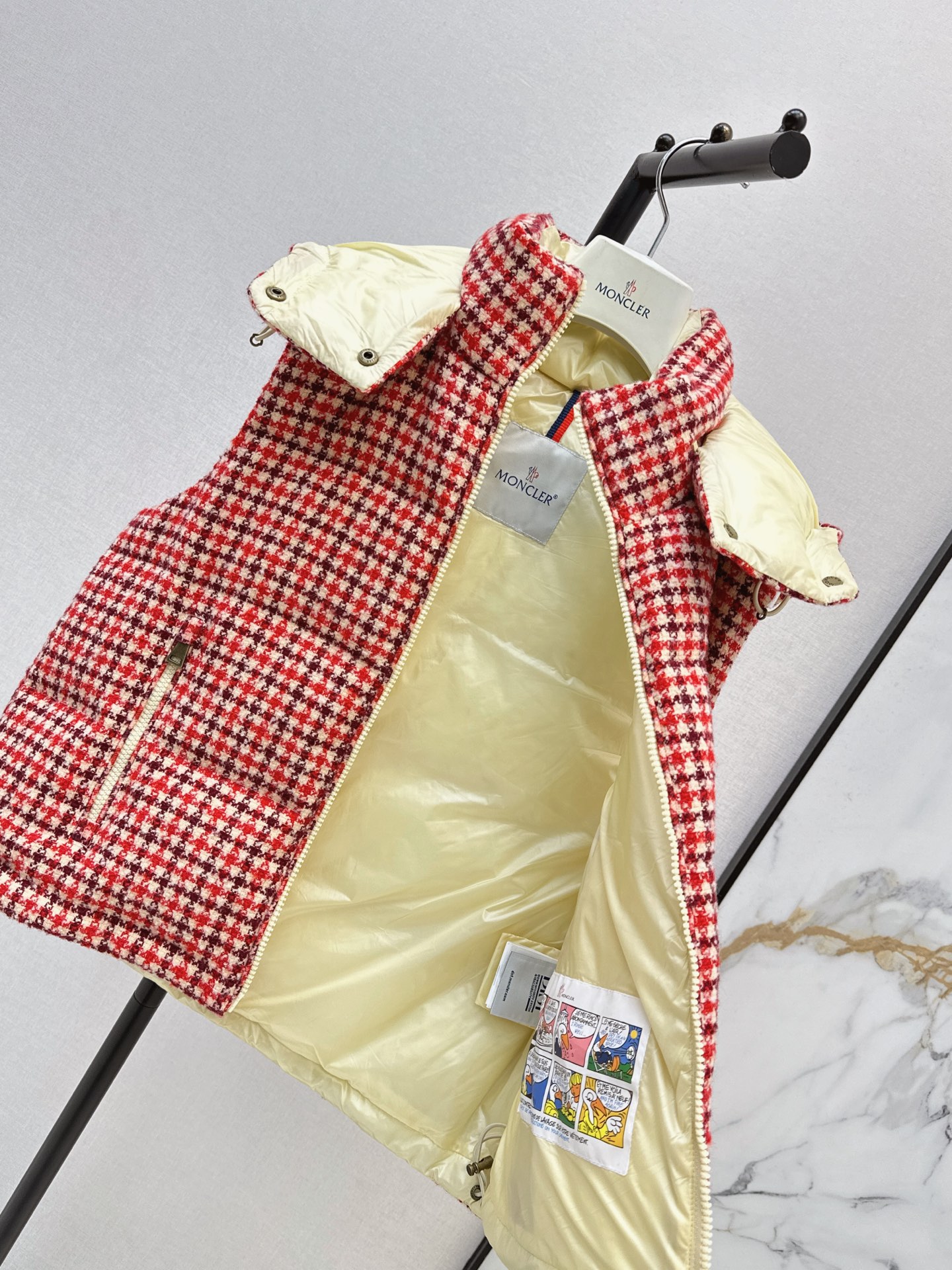 Monc 26fw houdstooth down vest