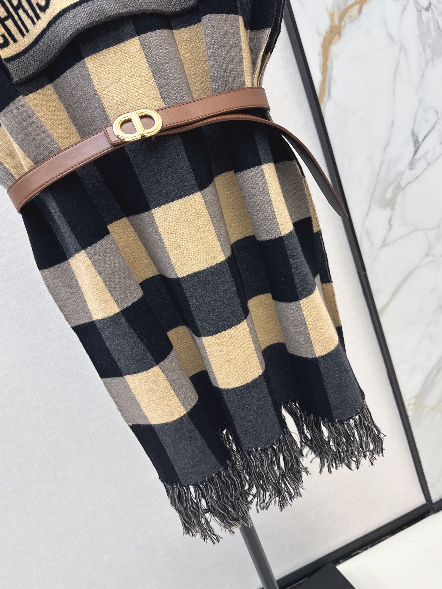 CD 26fw hooded belted cape