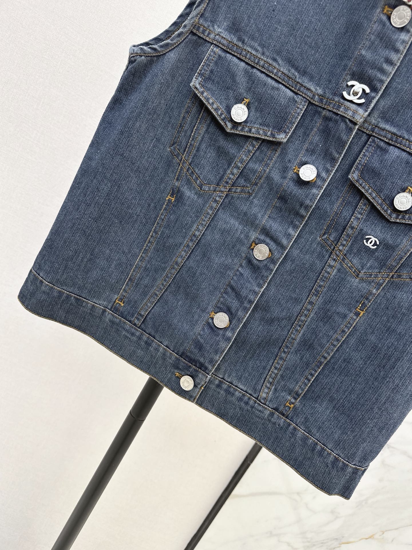 Chan 26fw denim vest