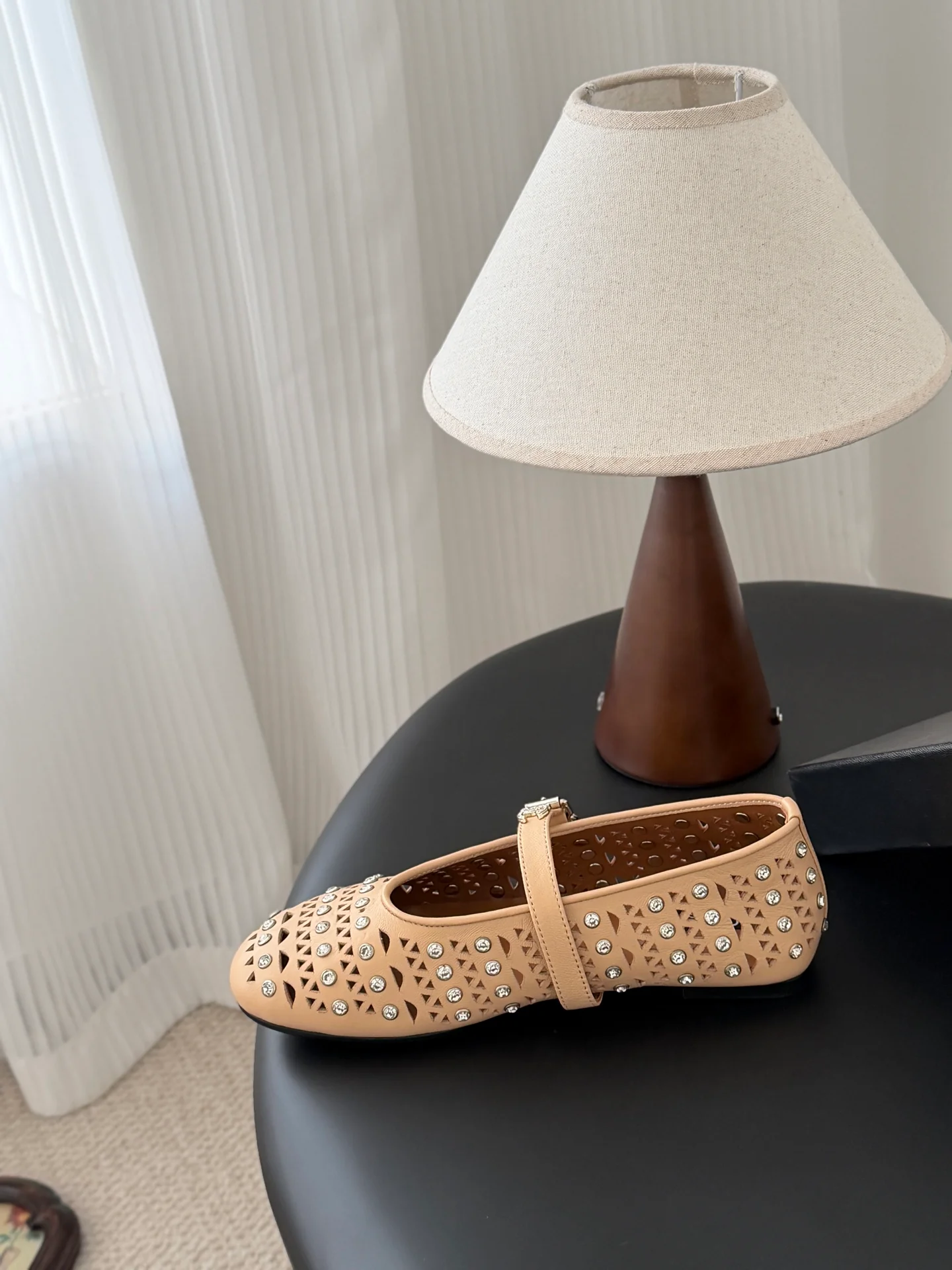 Chan 26ss mary jane hollow rhinestone shoes