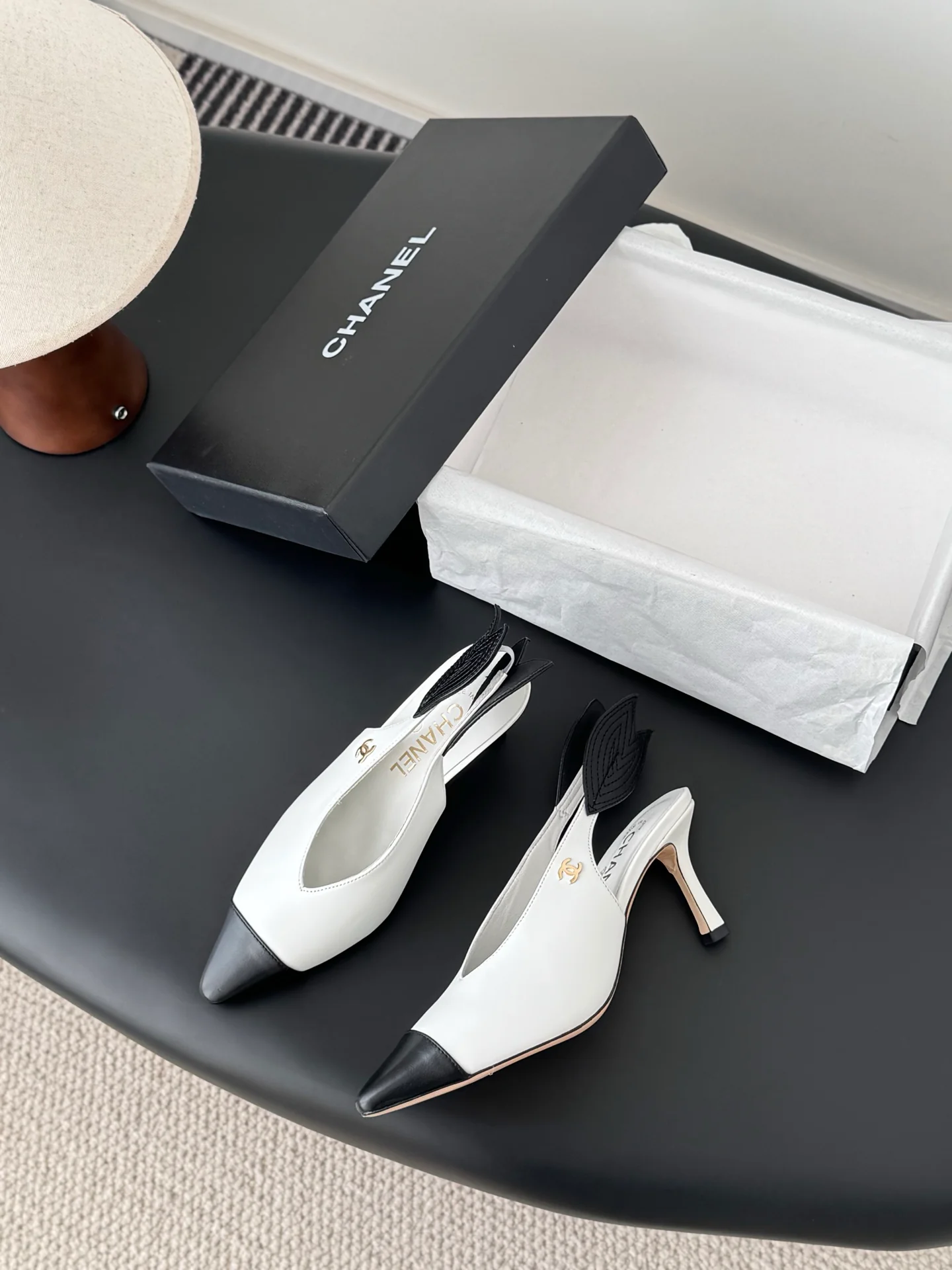 Chan 26ss slingback heels