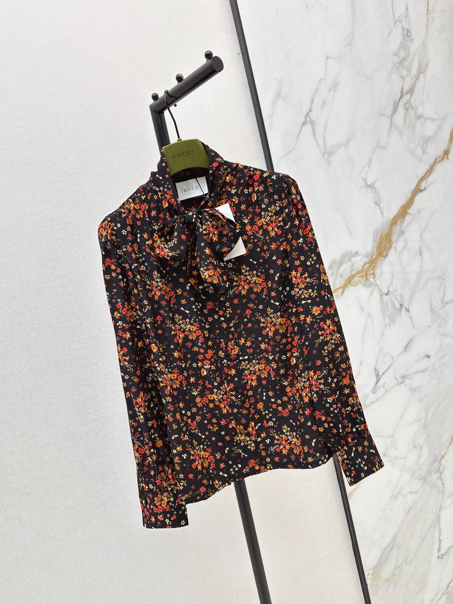 Guc 26fw ribbon shirt