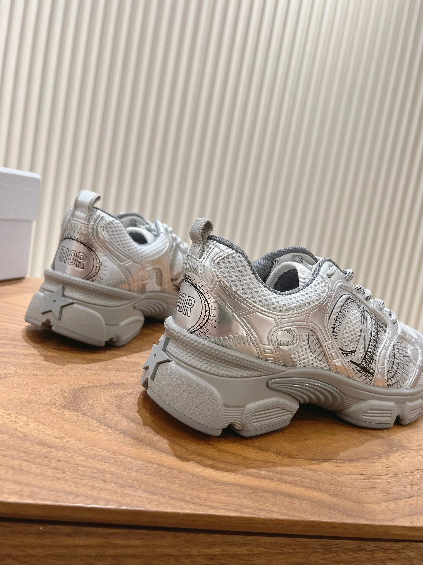 D chrono sneaker