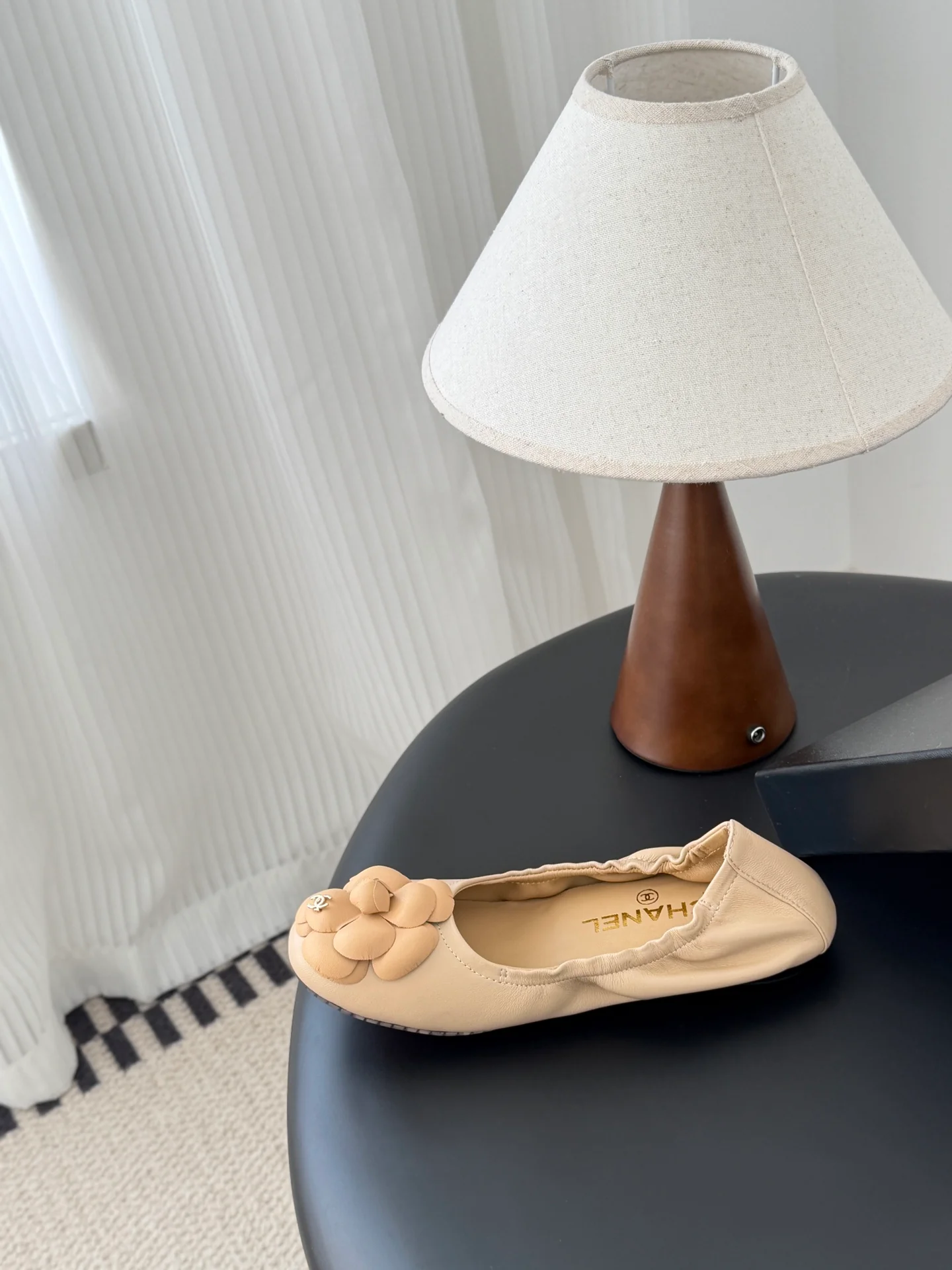 Chan 26K camellia flats