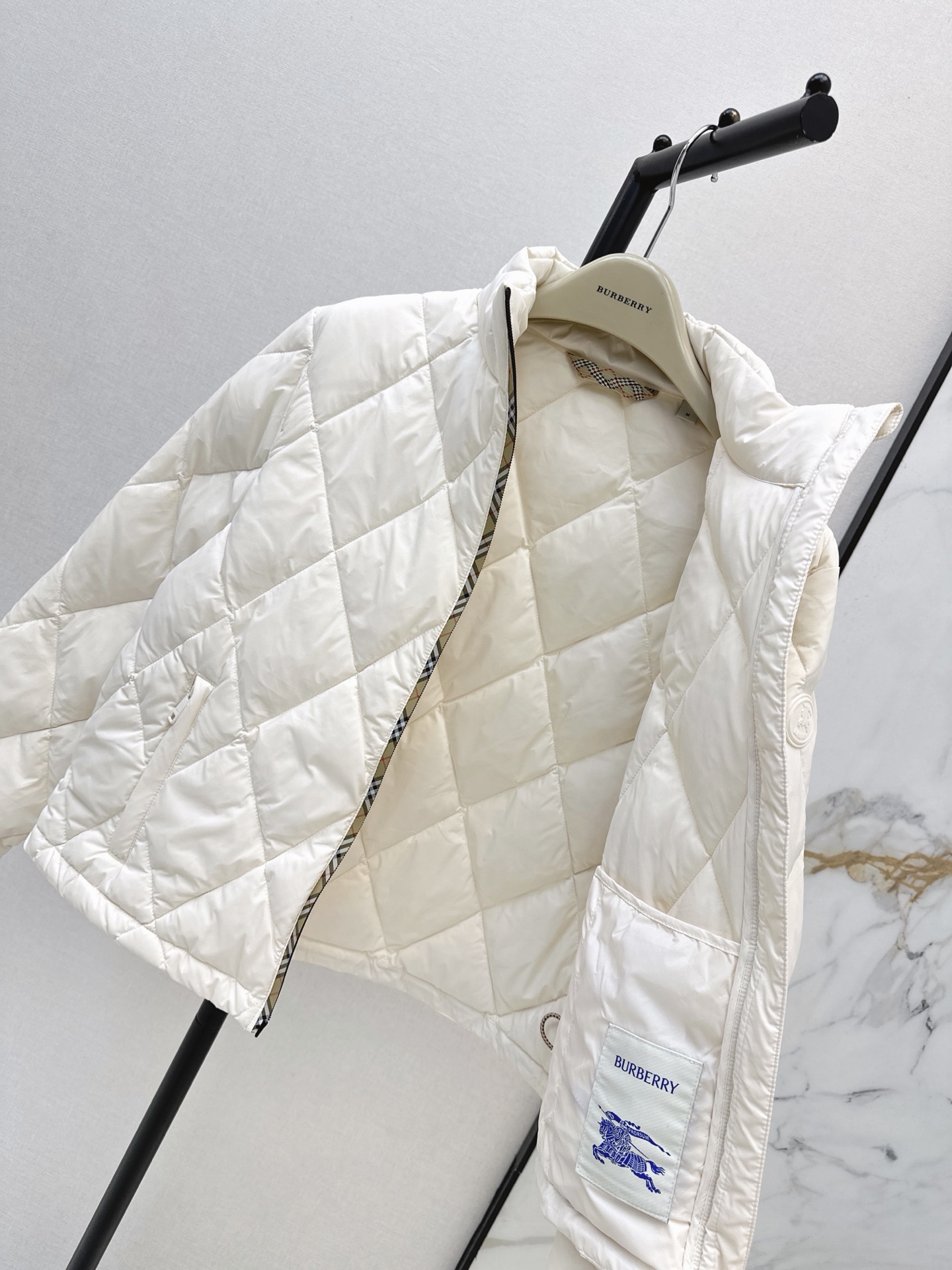 Bur 26fw down jacket