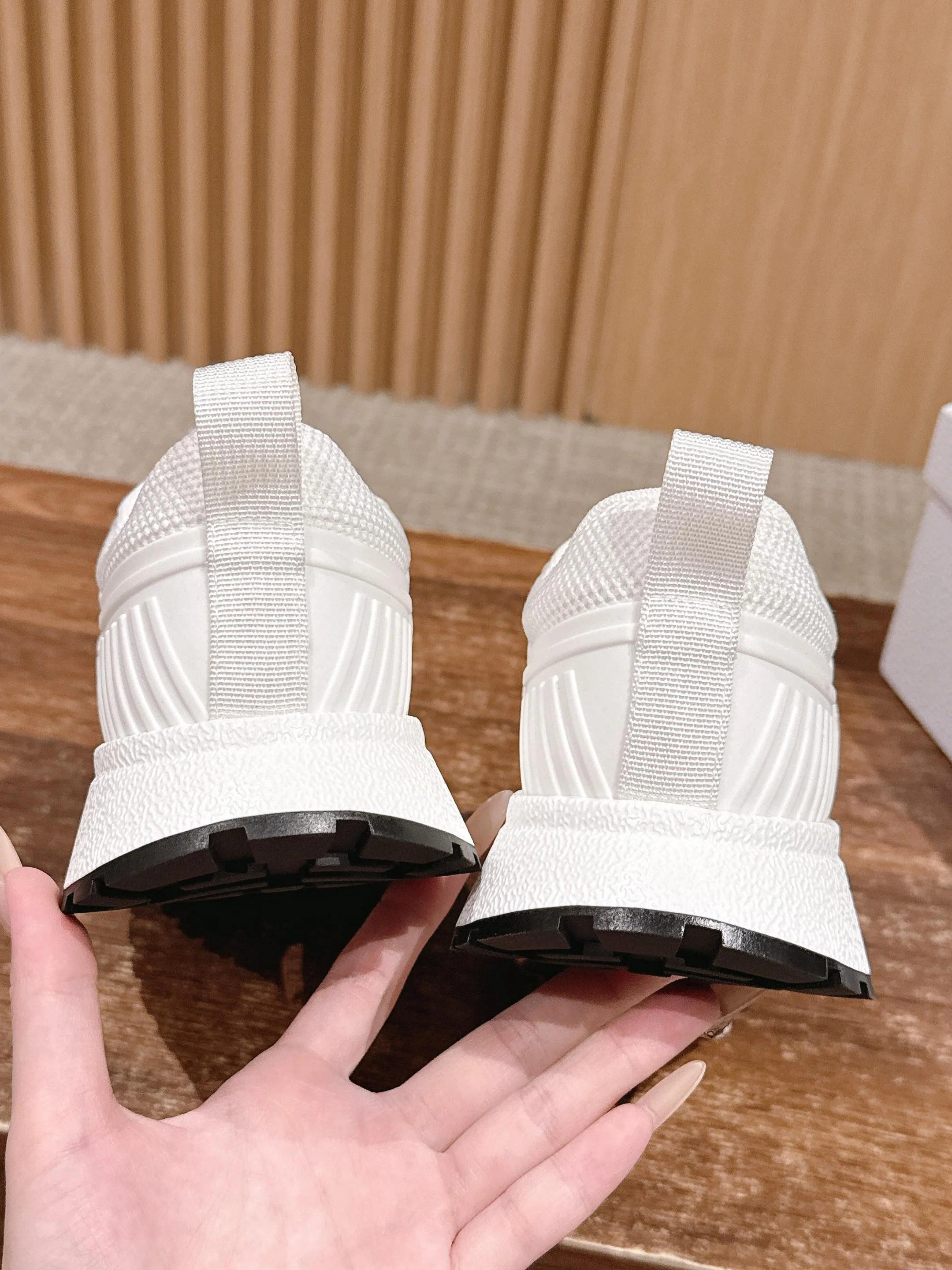 CD 25fw sneaker