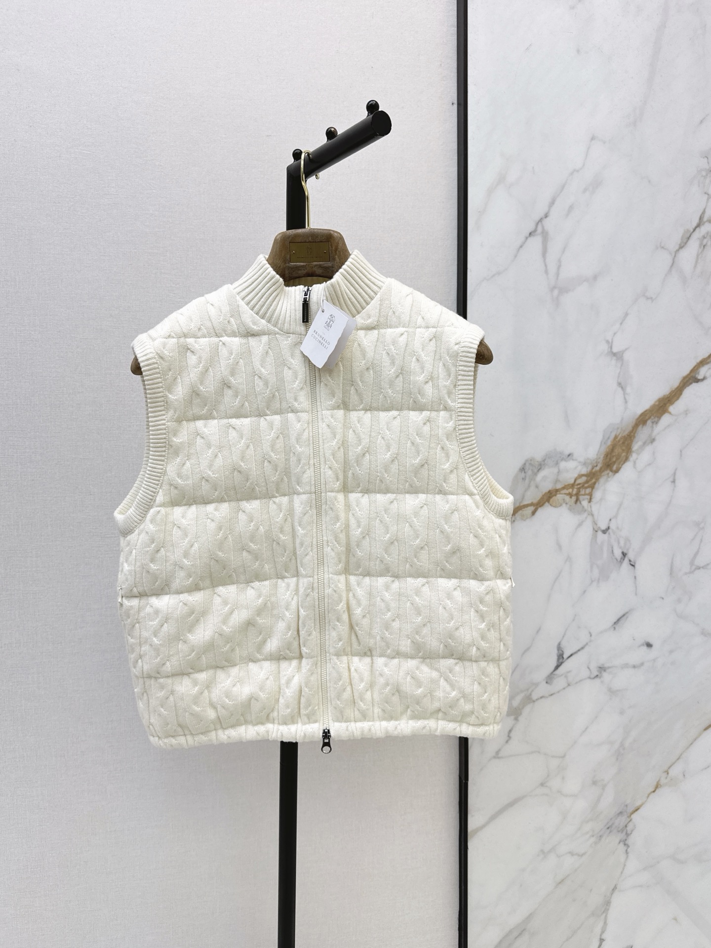 Brun 26fw knit down vest