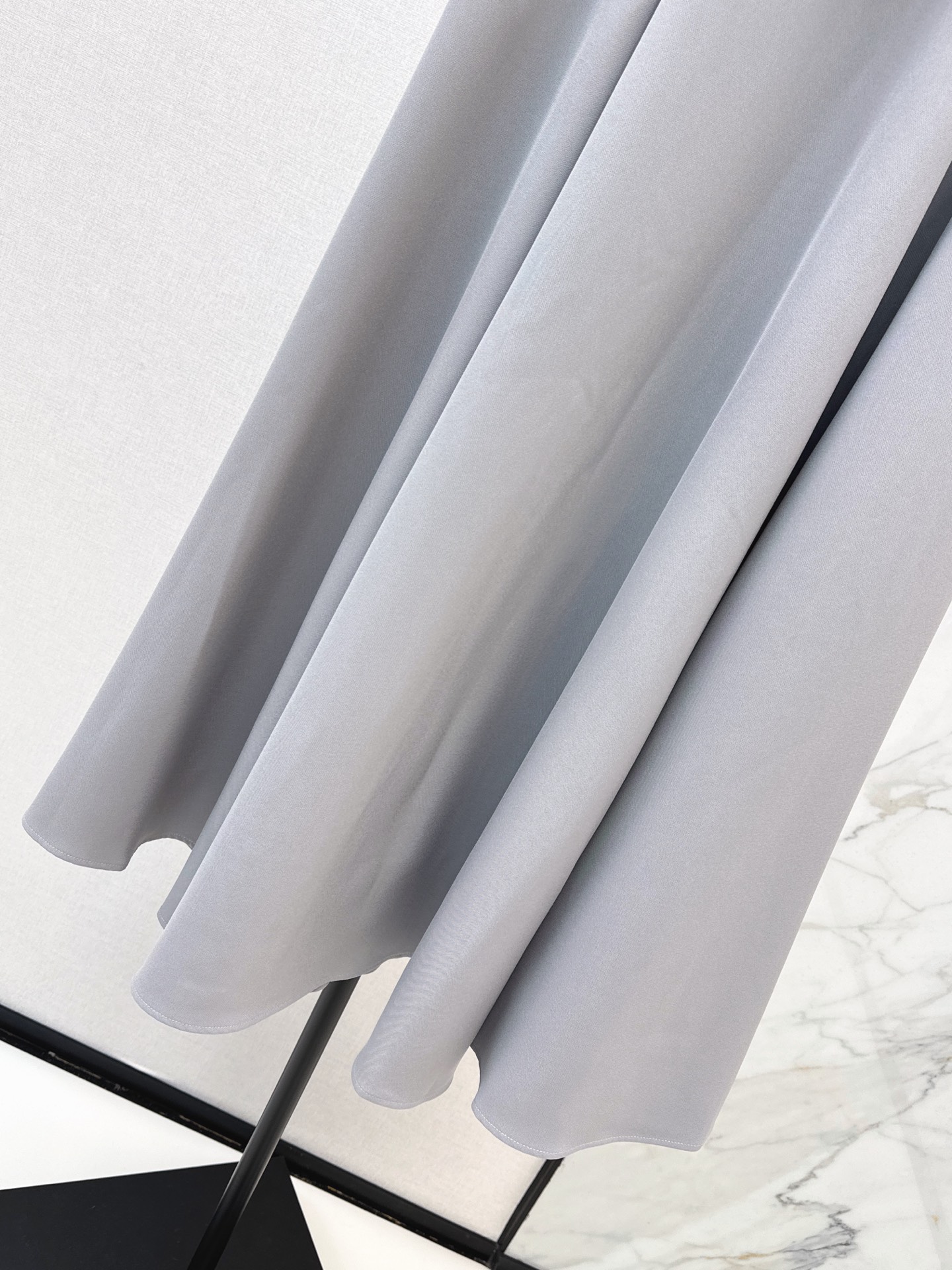 CD 26fw pleated skirt