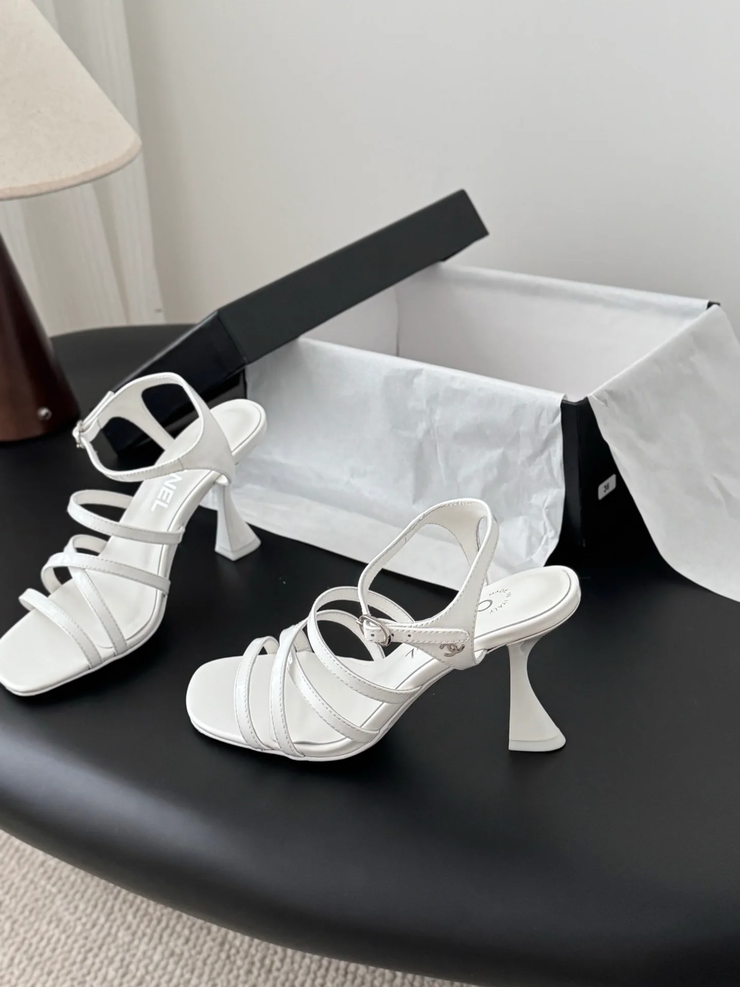 Chan 25fw high heel sandals