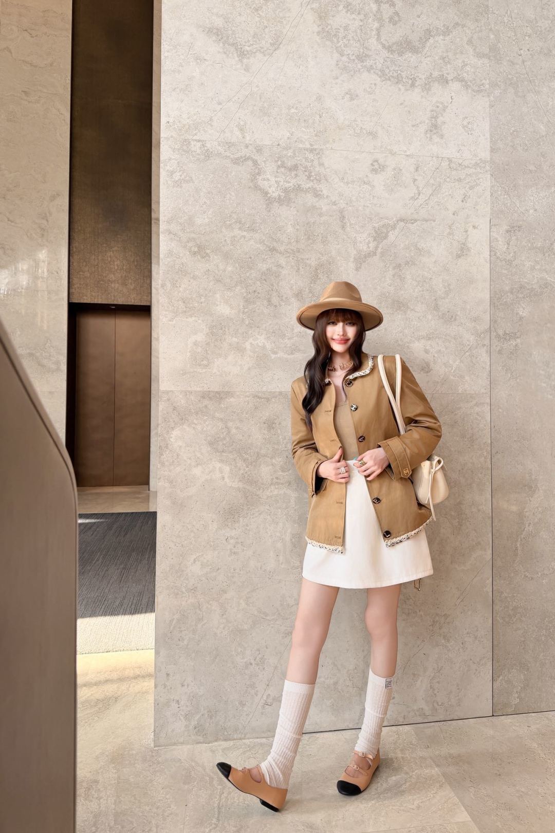 Chan 26fw belted cropped trench coats