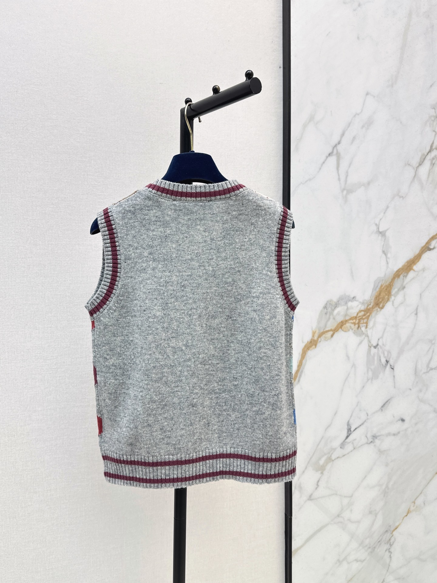 Loui 26fw jacquard knit vest