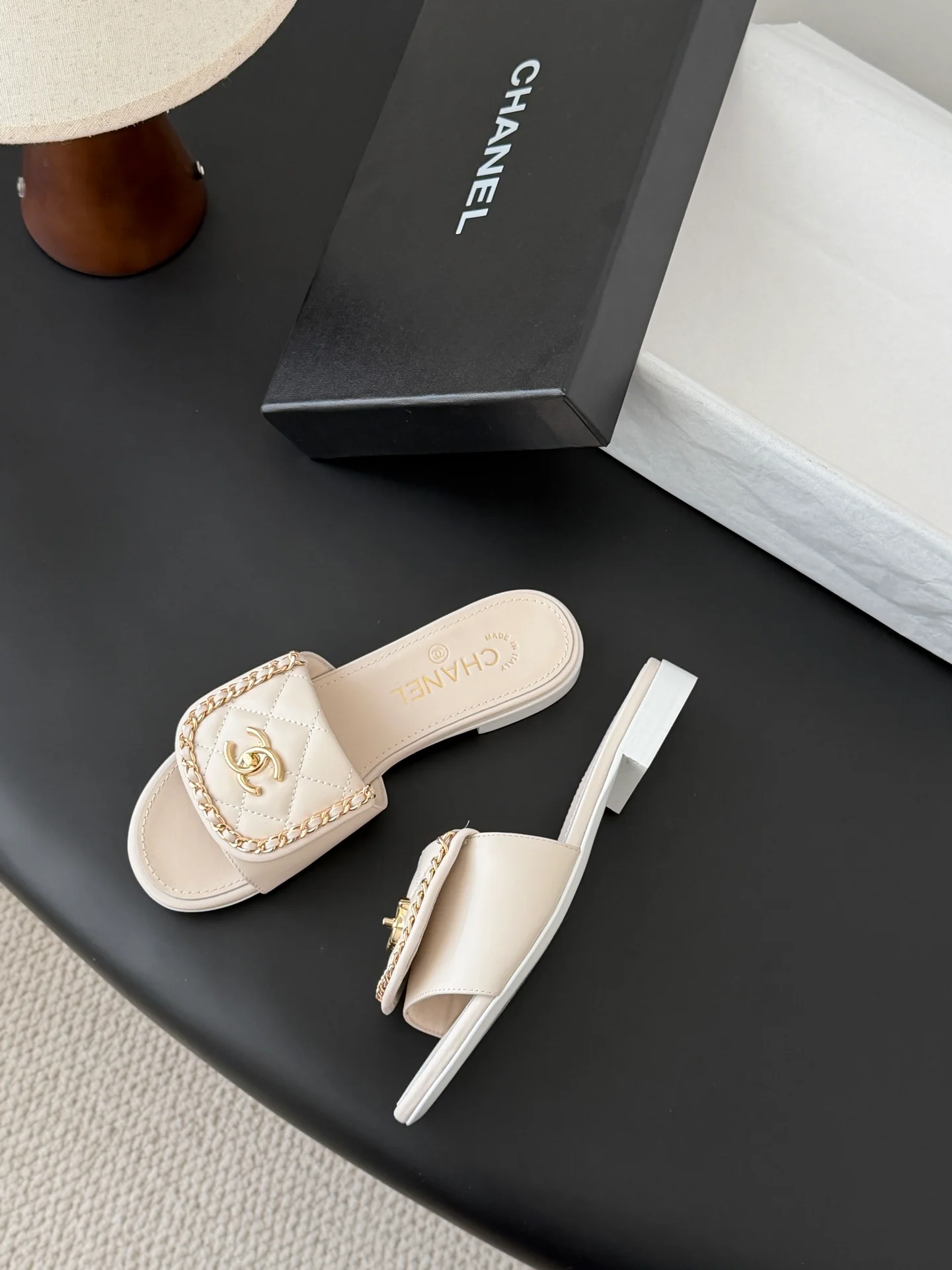 Chan 26ss sandals