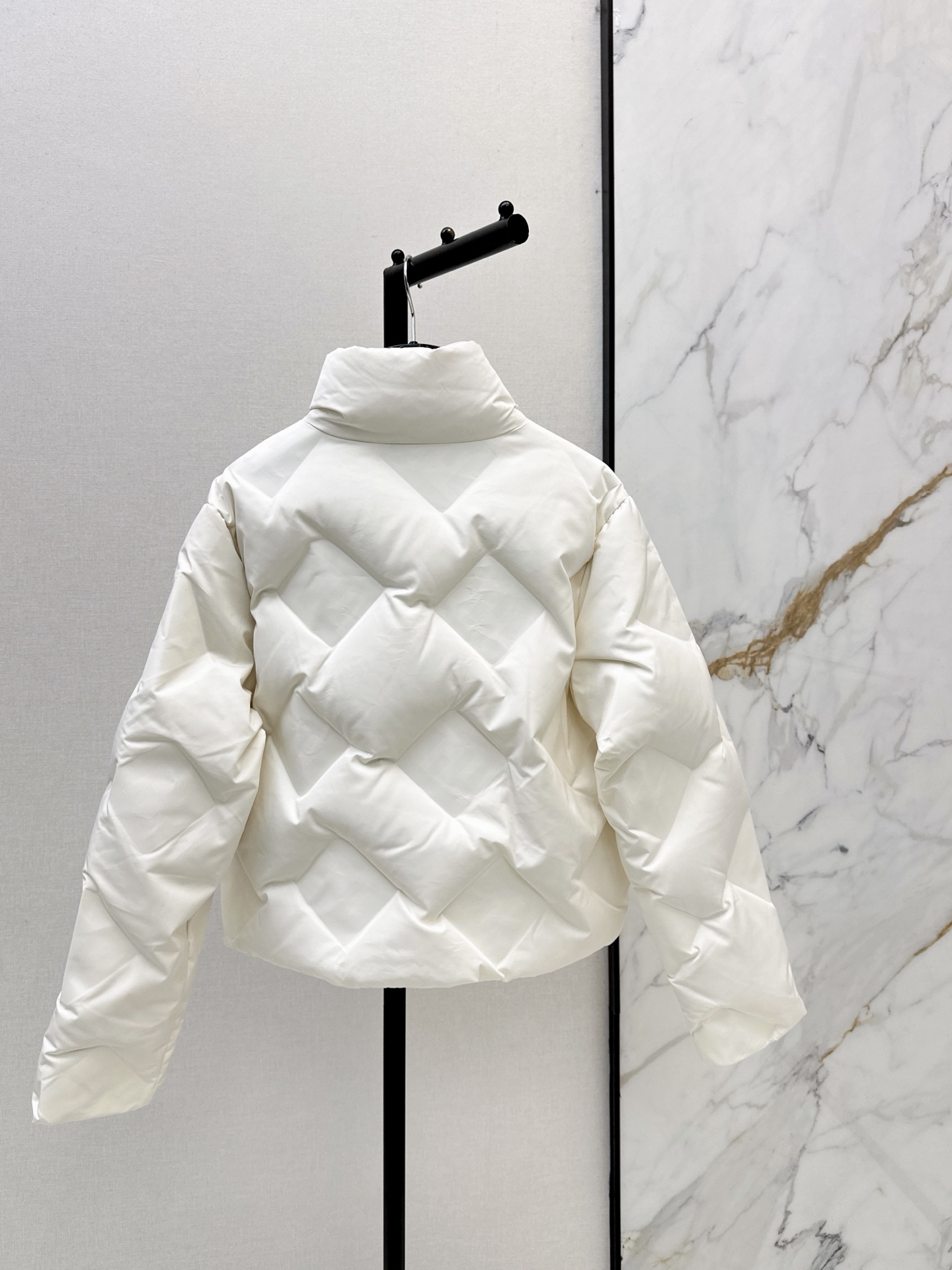Fen 26fw down jacket