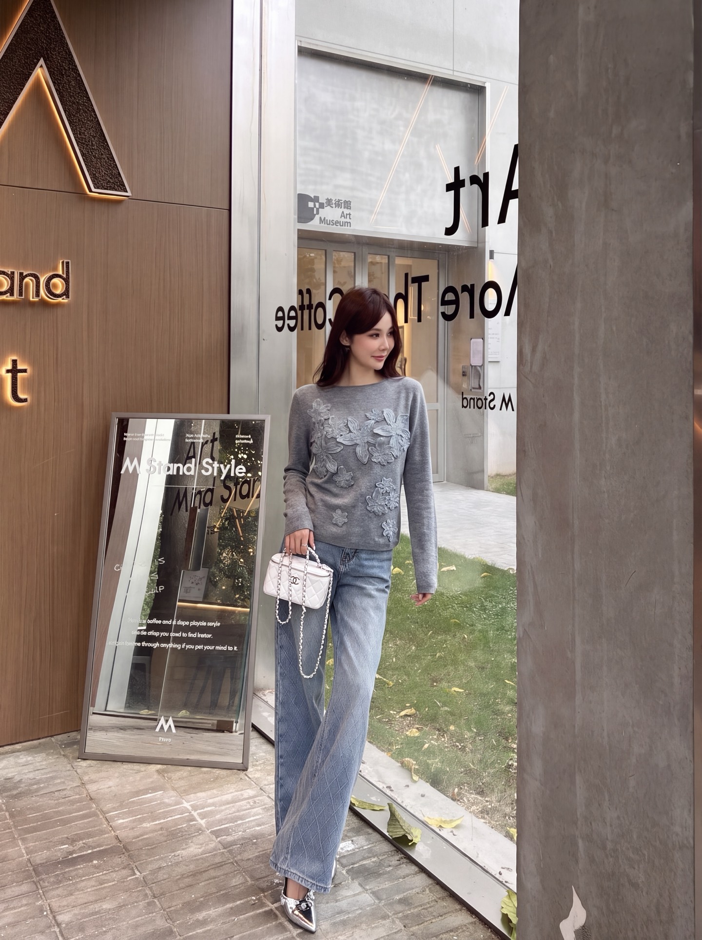 ES 26fw lace embroidery knit sweater