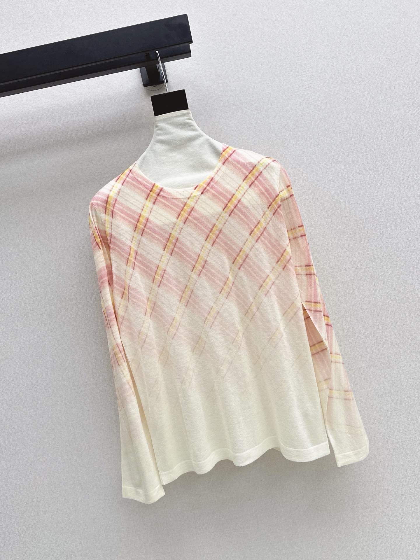 Burb 26fw knit sweater