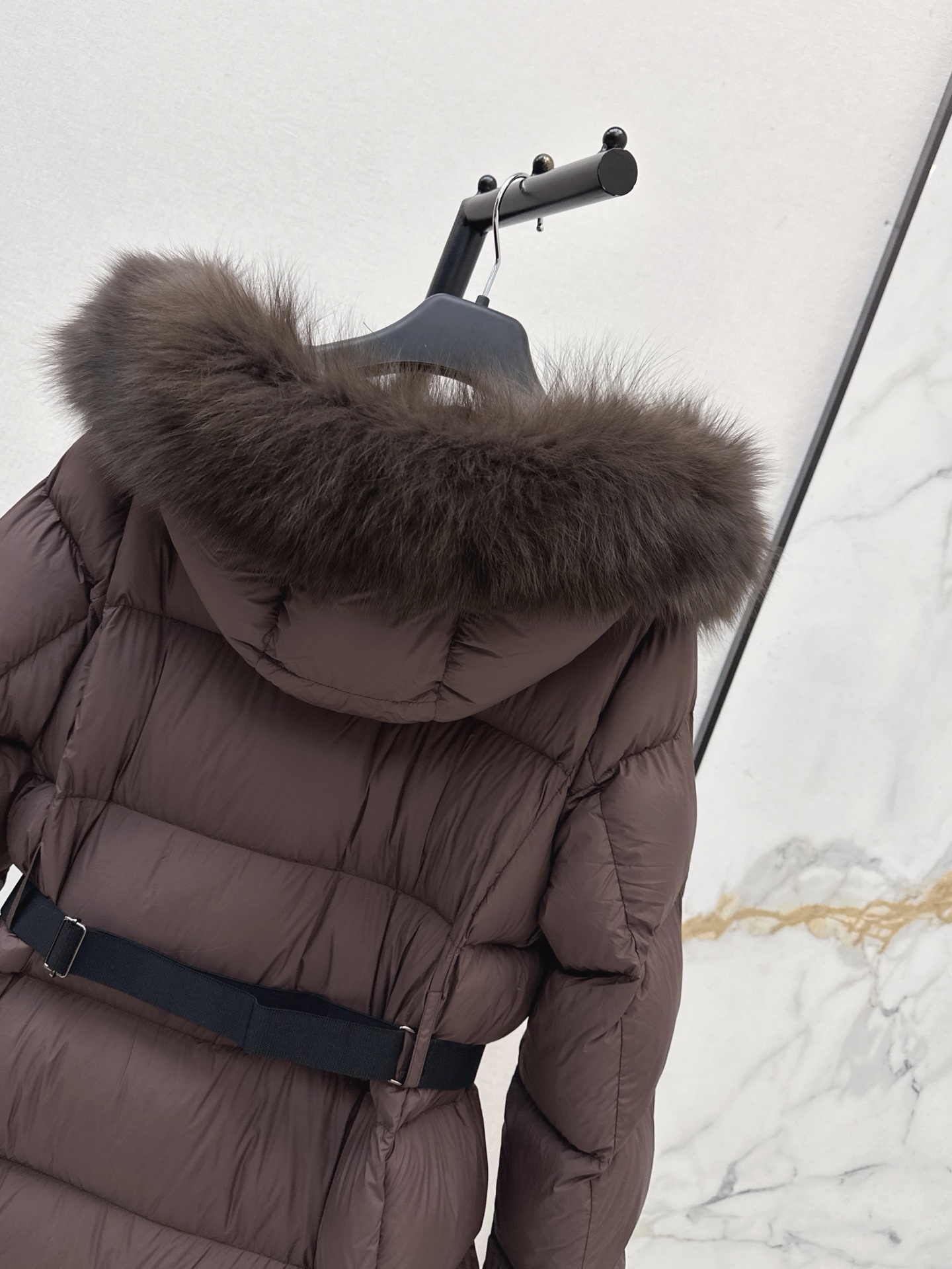 Max 26fw belted hooded down jacket
