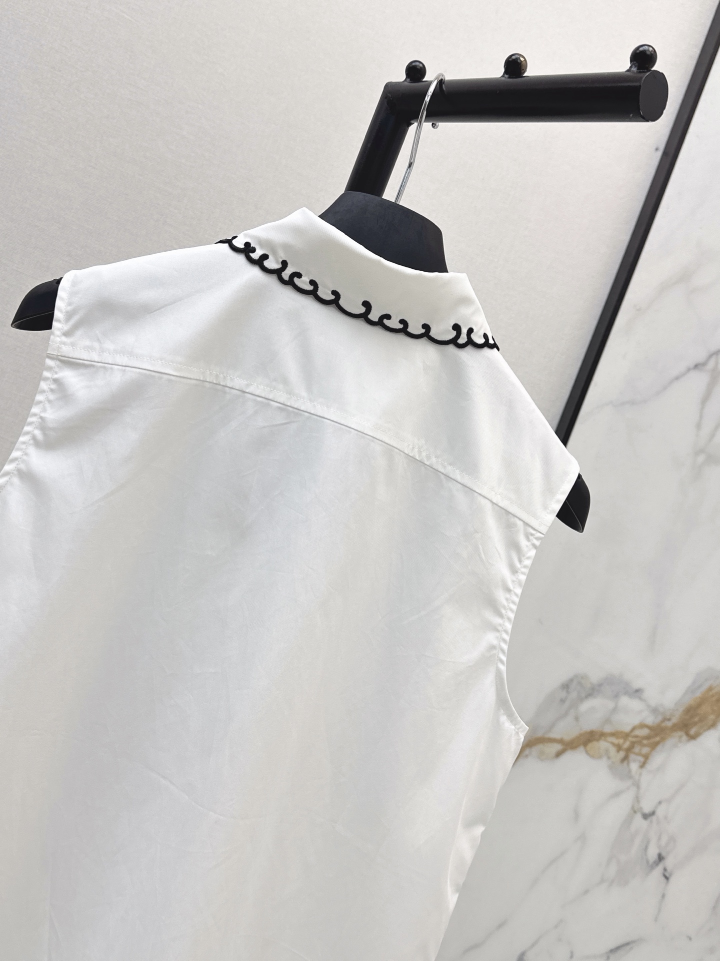CD 26ss sleeveless shirt
