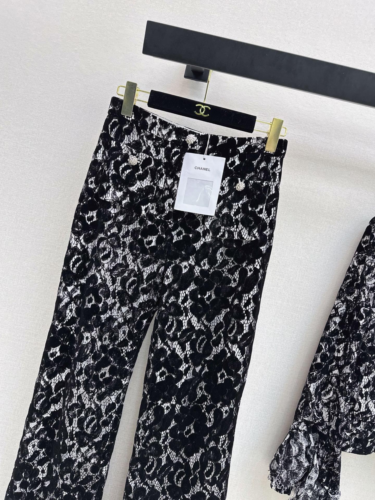 Chan 26fw flarel pants