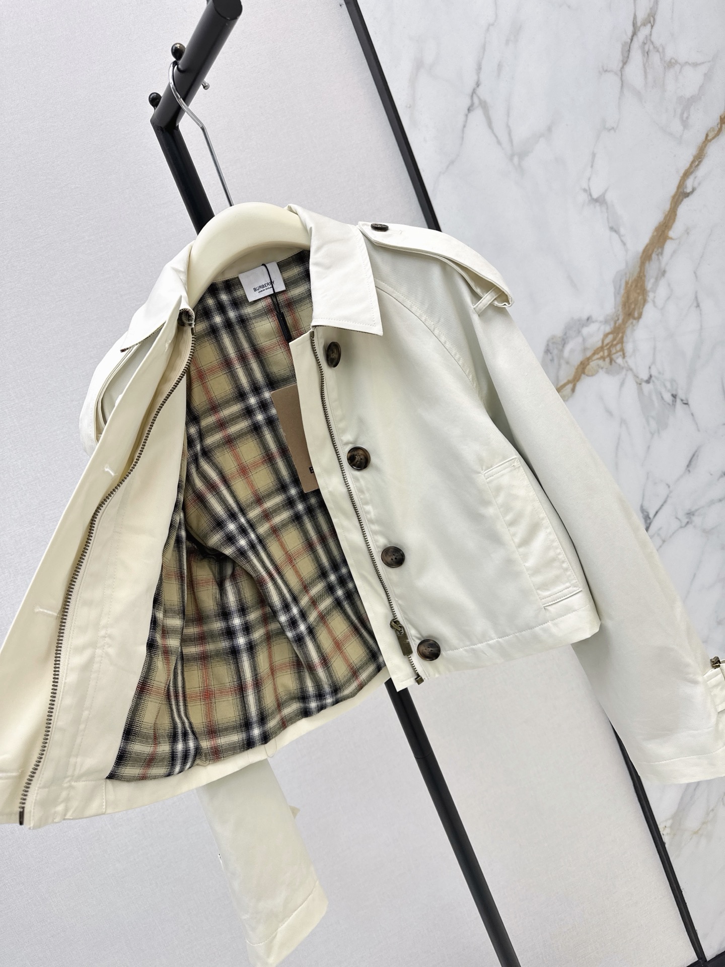 Burb 26fw cropped trench coats