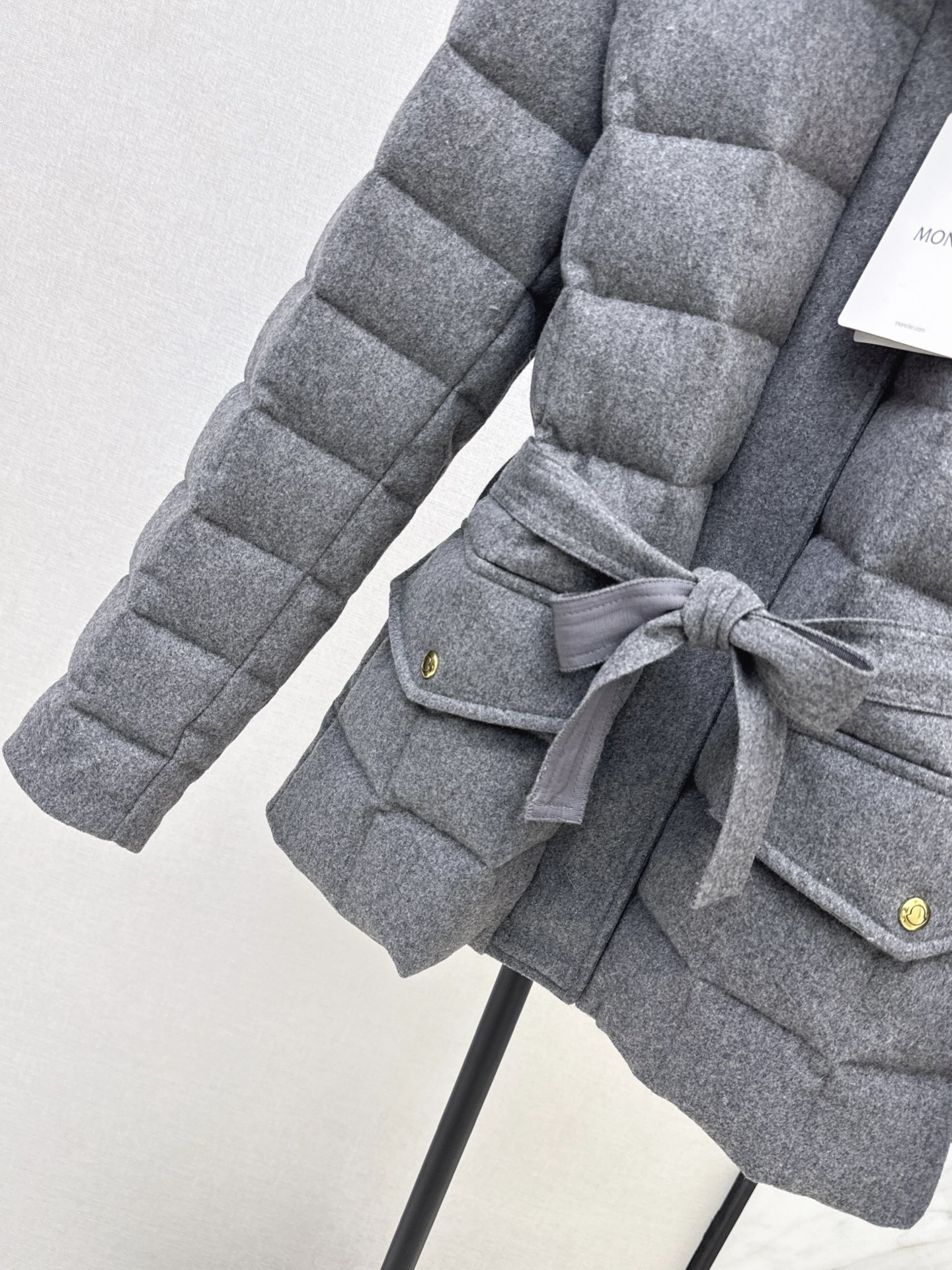Monc 26fw belted down jacket