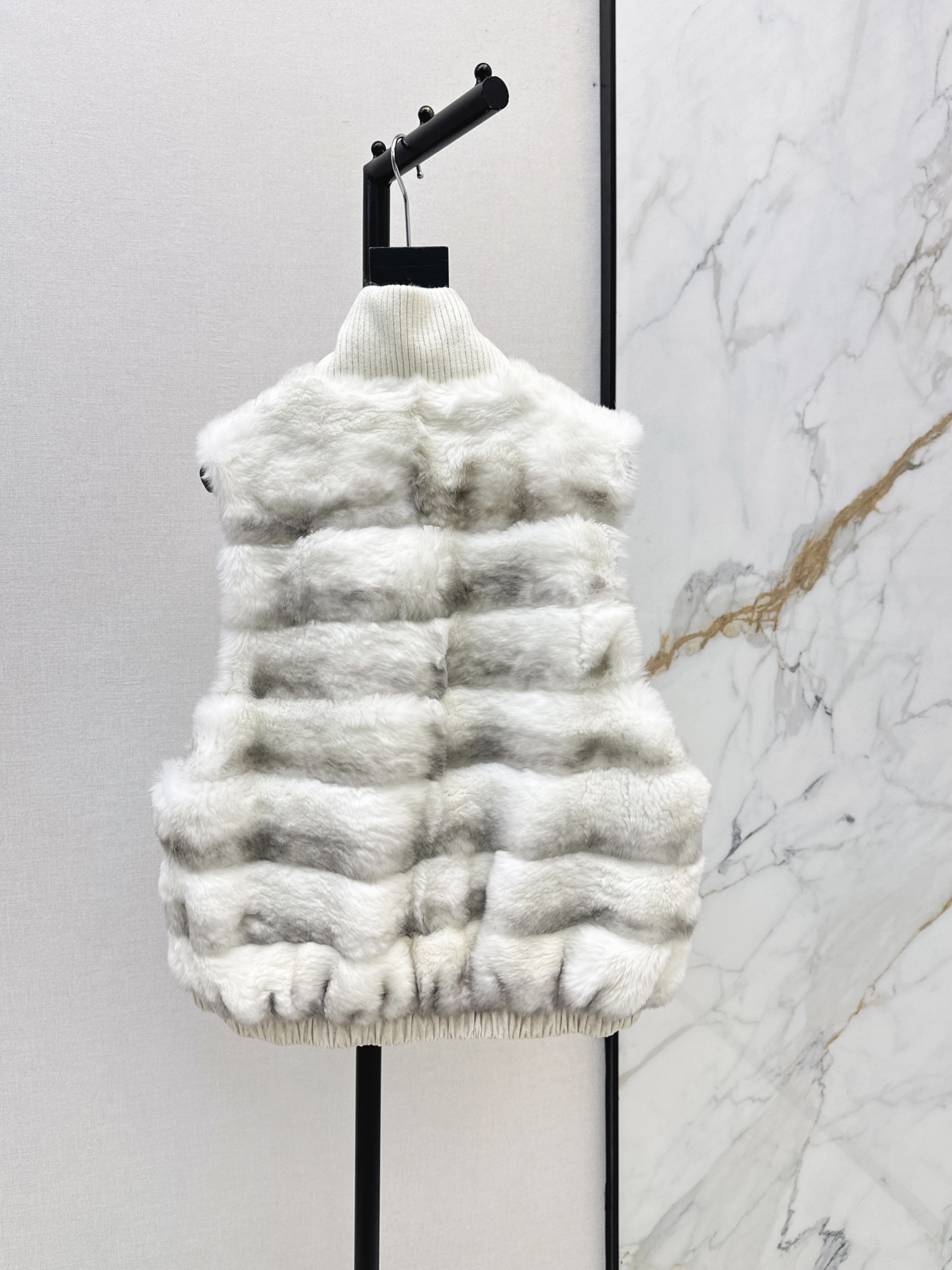 Sain 26fw reversible fur vest jacket