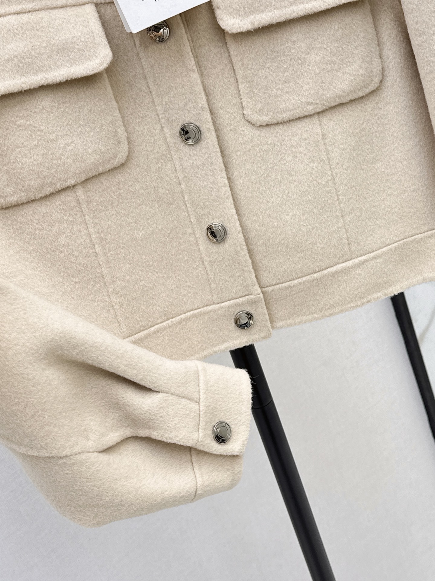 Her 26fw cashmere cropped jacket