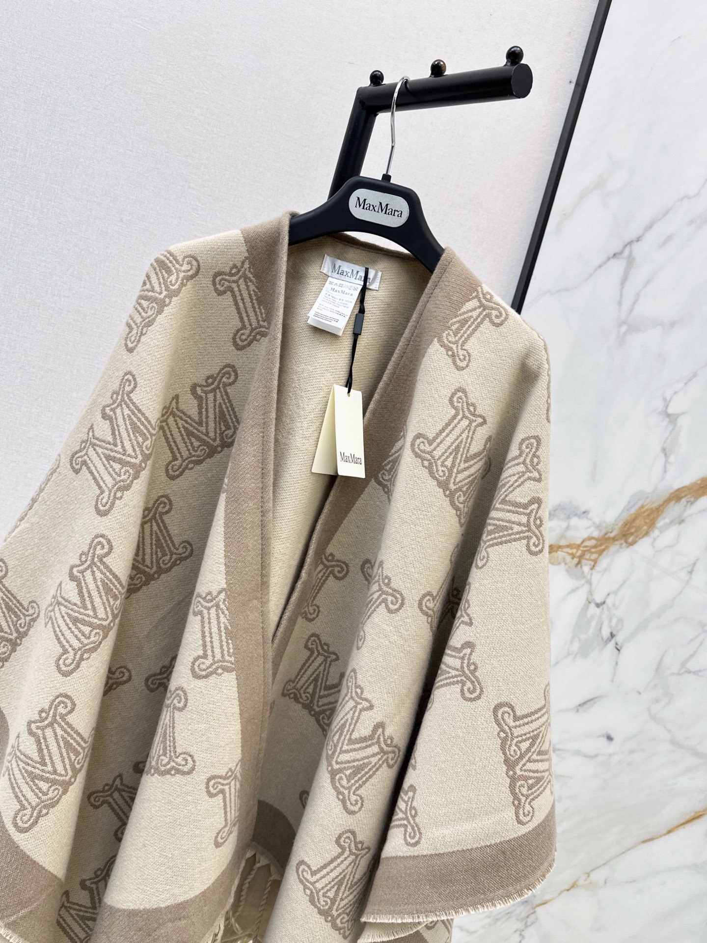 Max 26fw wool shawls