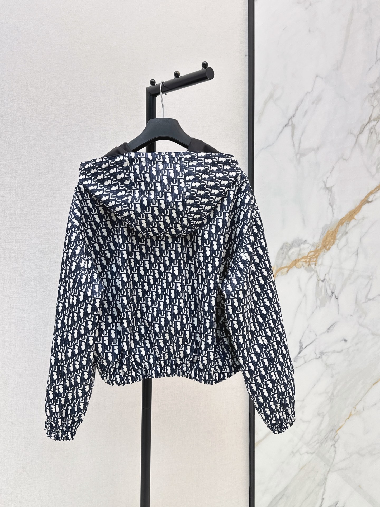 CD 26fw eversible hooded jacket