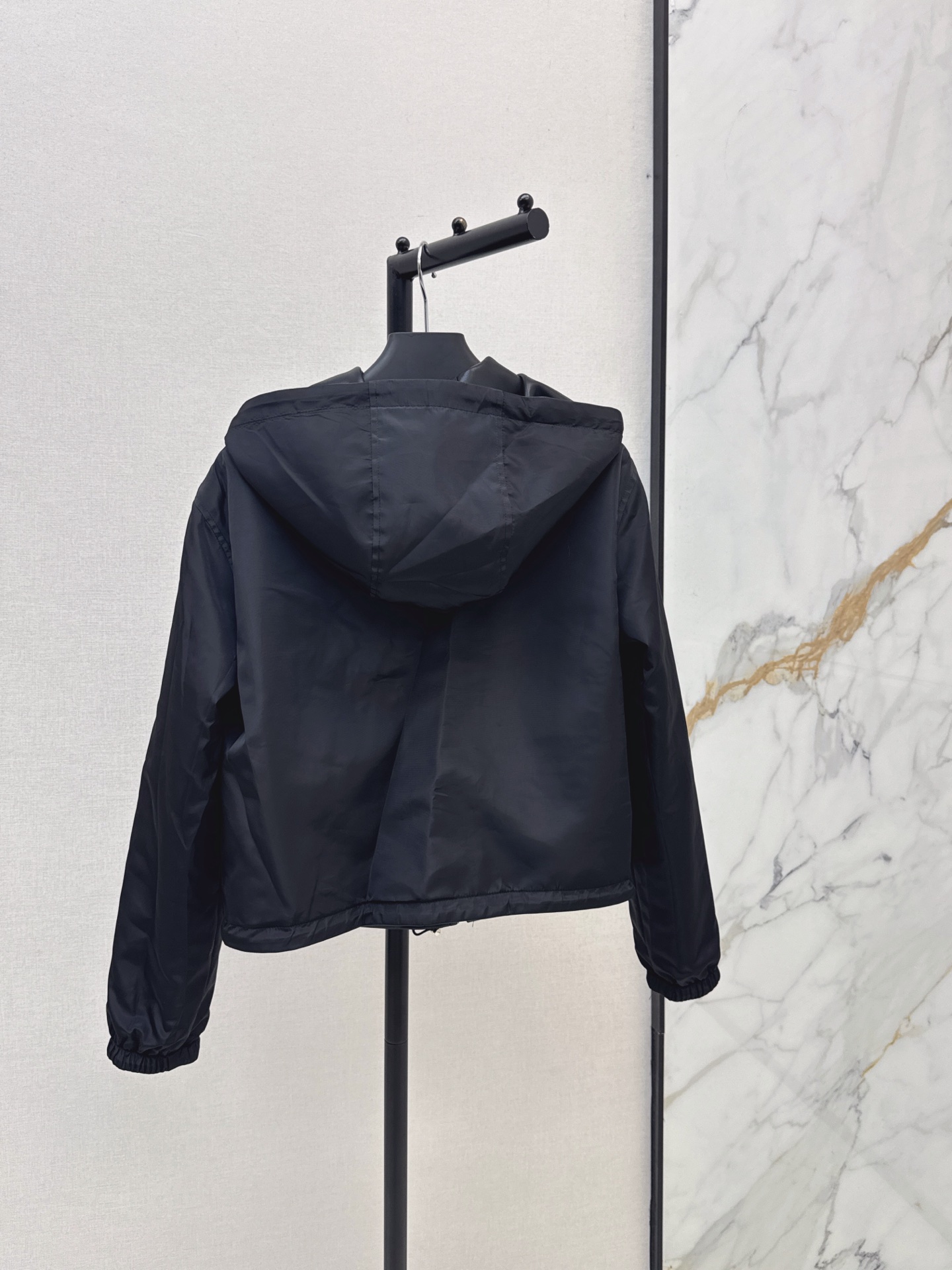Pra 26fw reversible hooded jacket