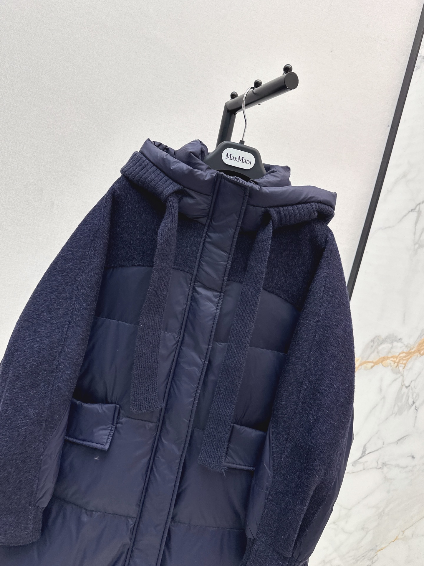 Max 26fw knit contract hooded down jacket