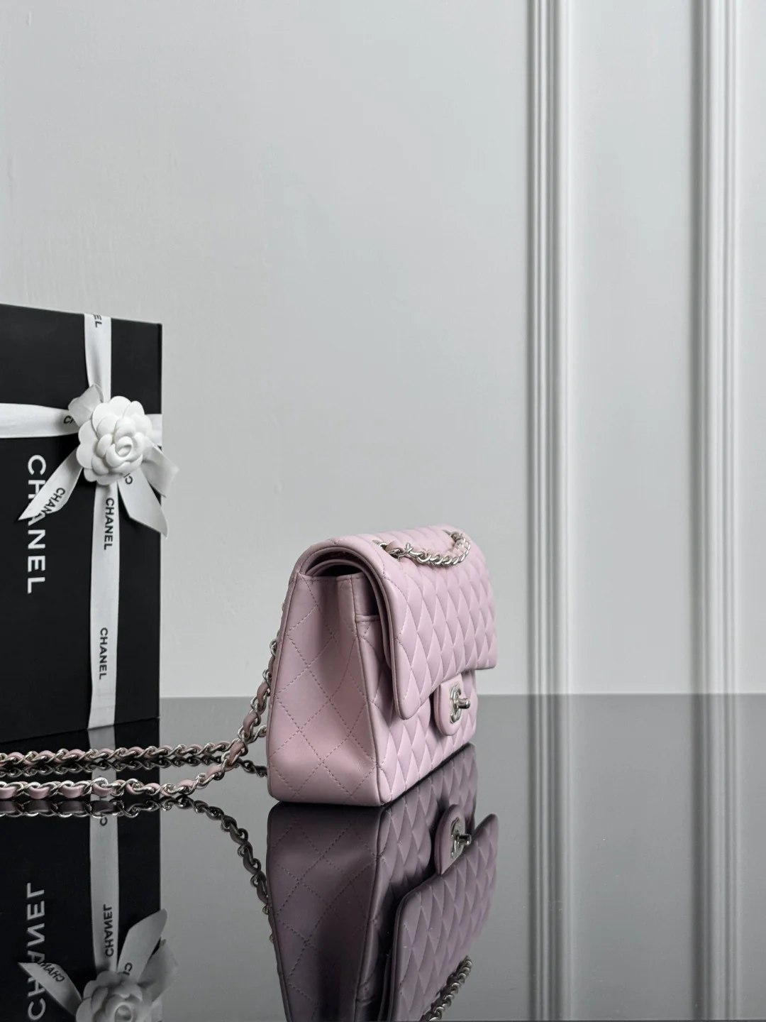 Chan cf25 chain shoulder bag