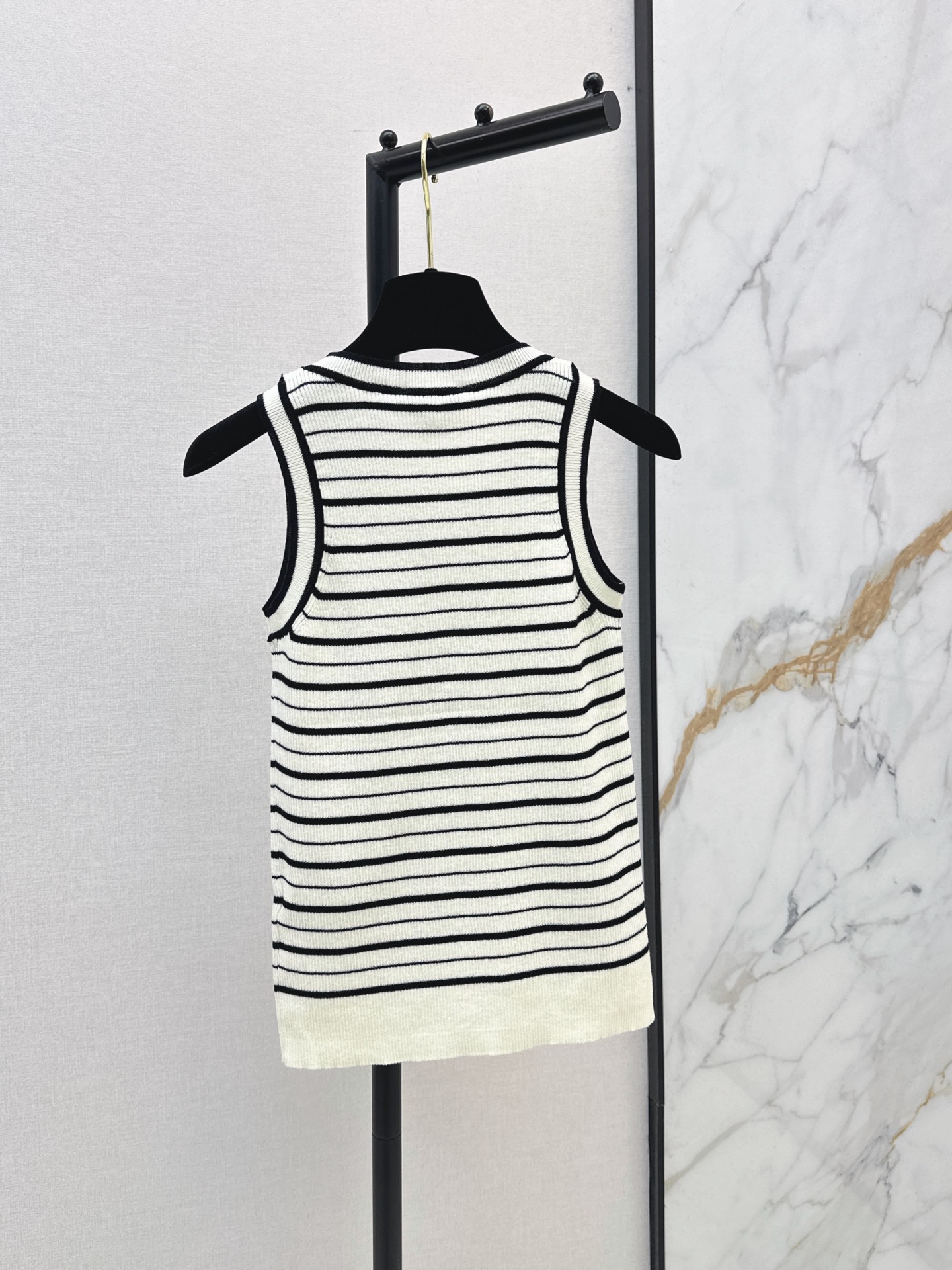 Chan 26fwstripe knit vest