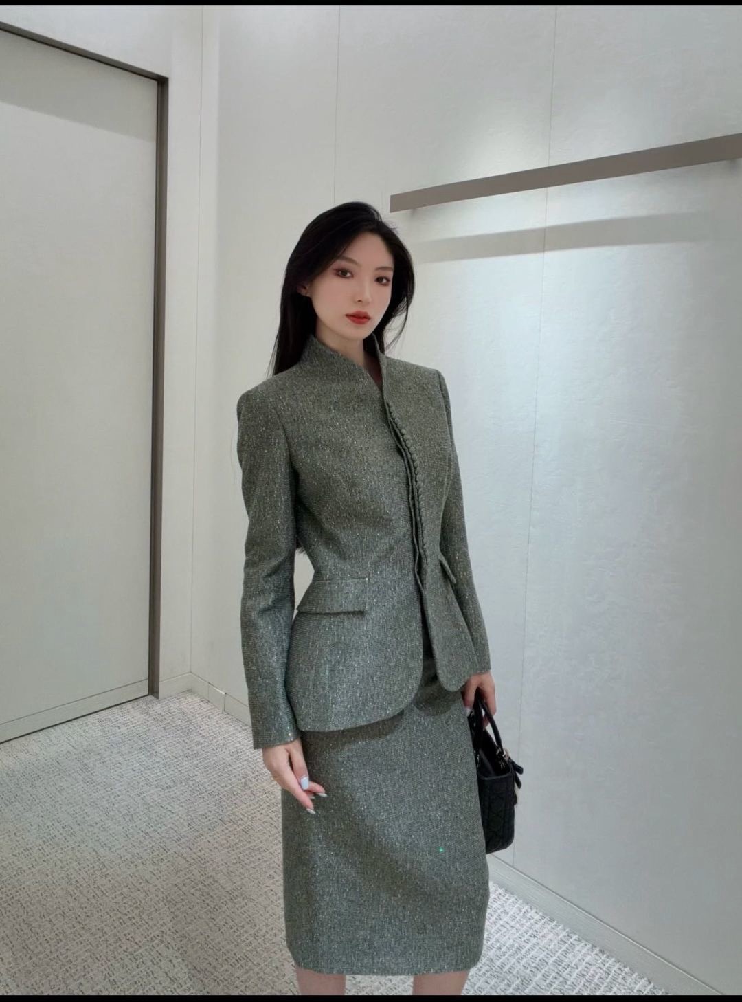 CD 26fw flecked tweed skirt
